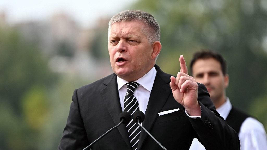 Robert Fico bejelentette, hogy Szlovákia leállítja a kőolajszállítást Ukrajna irányába