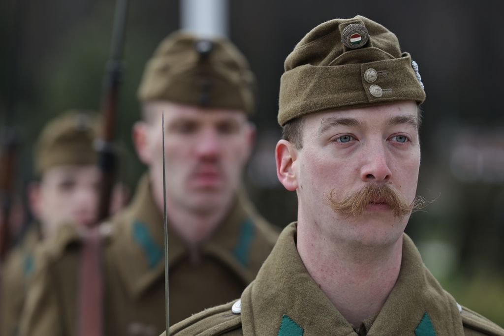hősi halott magyar katona újratemetési szertartása Fiumei úti sírkert 