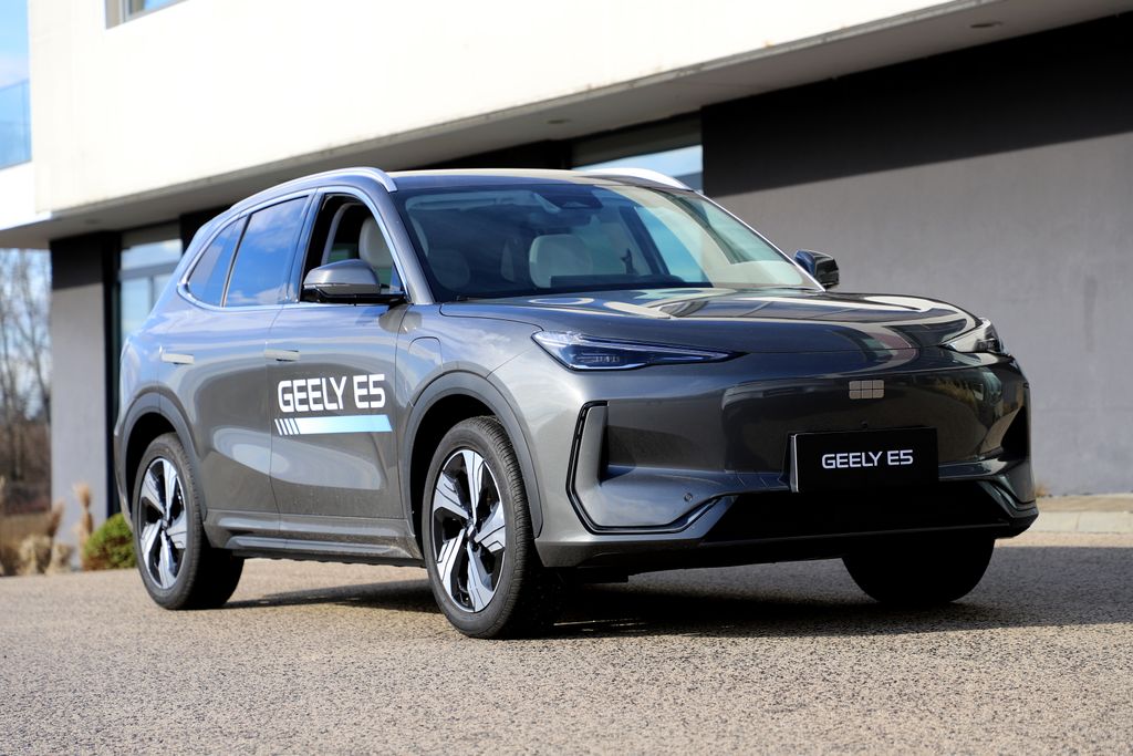 Geely E5 és Starray EM-i bemutató