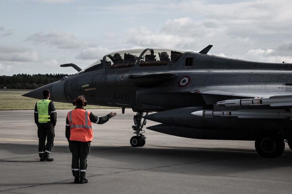 A korrupció az ukrán légierő és titkosszolgálat berkeiben is felbukkant (Illusztráció, forrás: AFP)