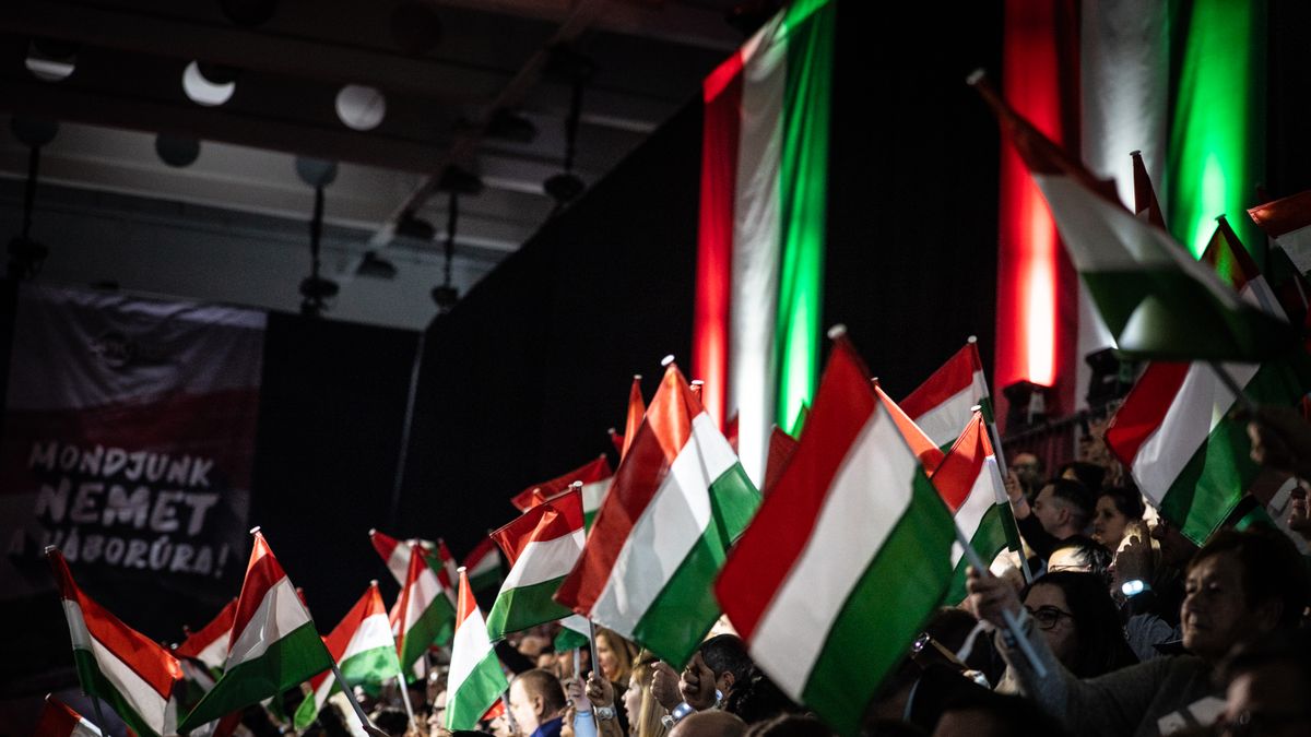 Ezért érdemes figyelni az amerikai kutatócégre, amelyik kimutatta a Fidesz előnyét a pártversenyben