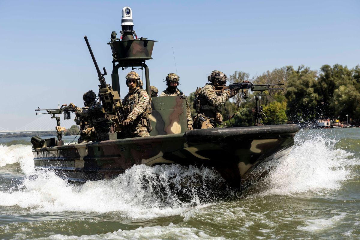 A honvédség SOC-R különleges műveleti folyami naszádja (Fotó: Kurucz Árpád)