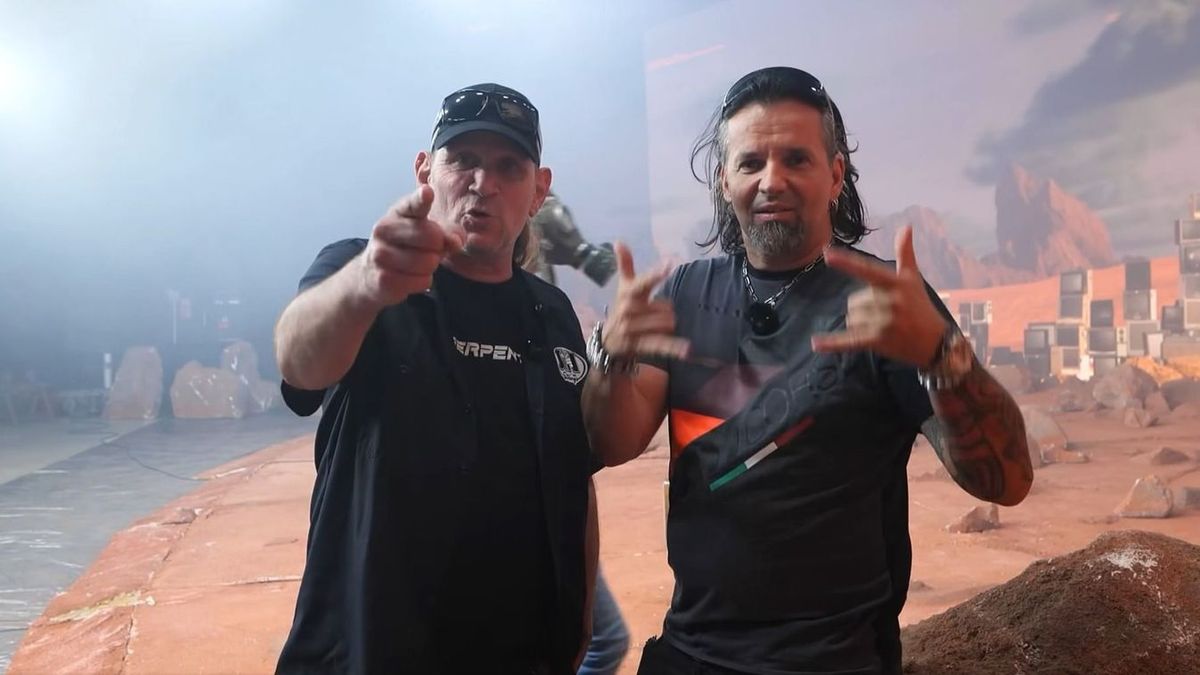 Lukács László és Fejes Tamás a Tankcsapda oszlopos tagjai már alig várják a Vörös Attilával való közös fellépést. Forrás: Facebook