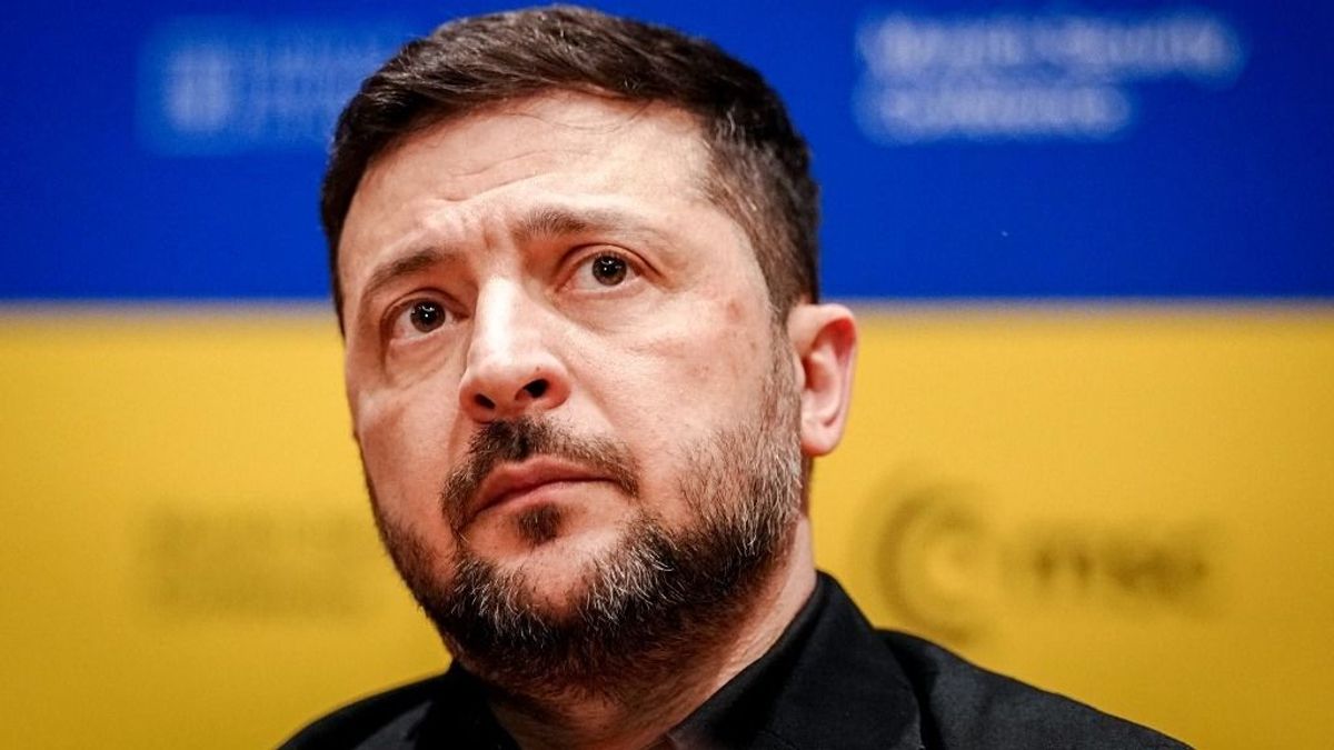 Zelenszkij tizenkilencre lapot kért, folytatja a háborút