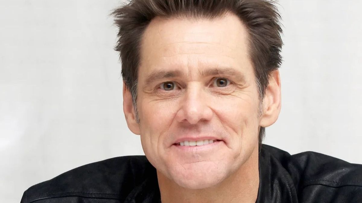 „Ez nem ő” – Jim Carrey sokkoló átalakulása uralta a César-gálát + videó