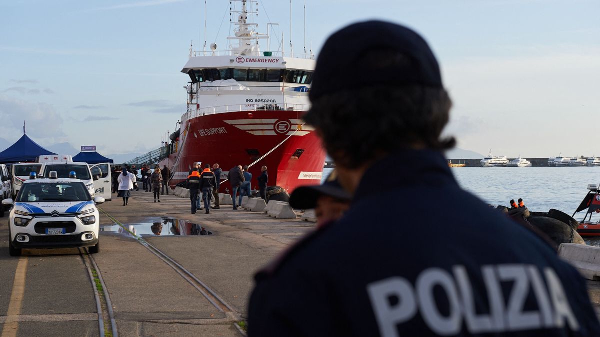 További biztonsági szigorításokat vezetnek be Olaszországban a migránsok miatt