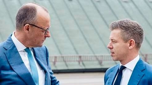 Magyar Pétert a főnöke leplezte le Forrás: Facebook