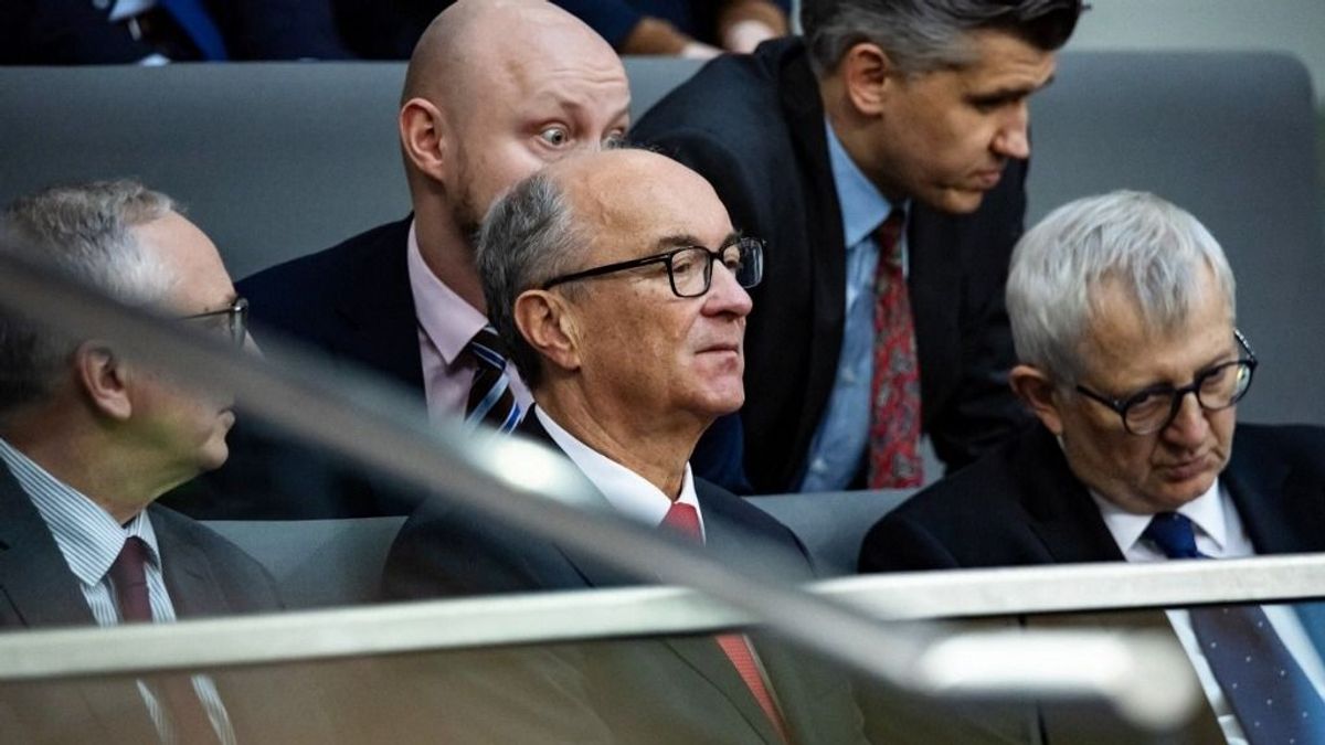 Amerika megszakította a kapcsolatot a lengyel házelnökkel