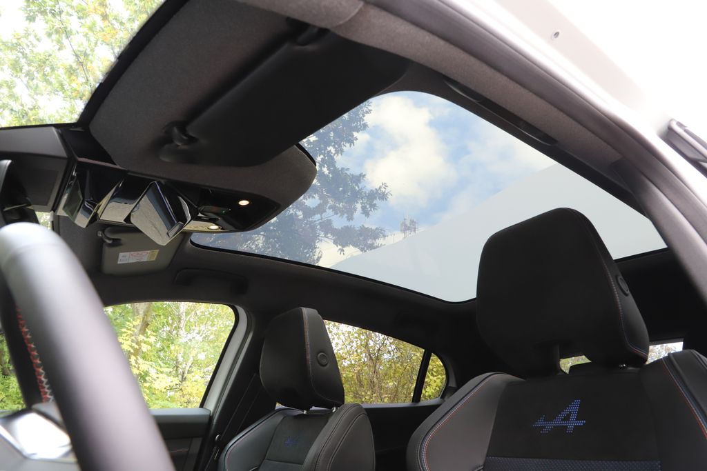 Renault Rafale PHEV teszt