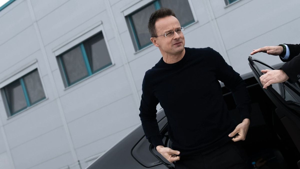 Szijjártó Péter: Hamarosan újabb beruházások érkezhetnek Miskolcra + videó