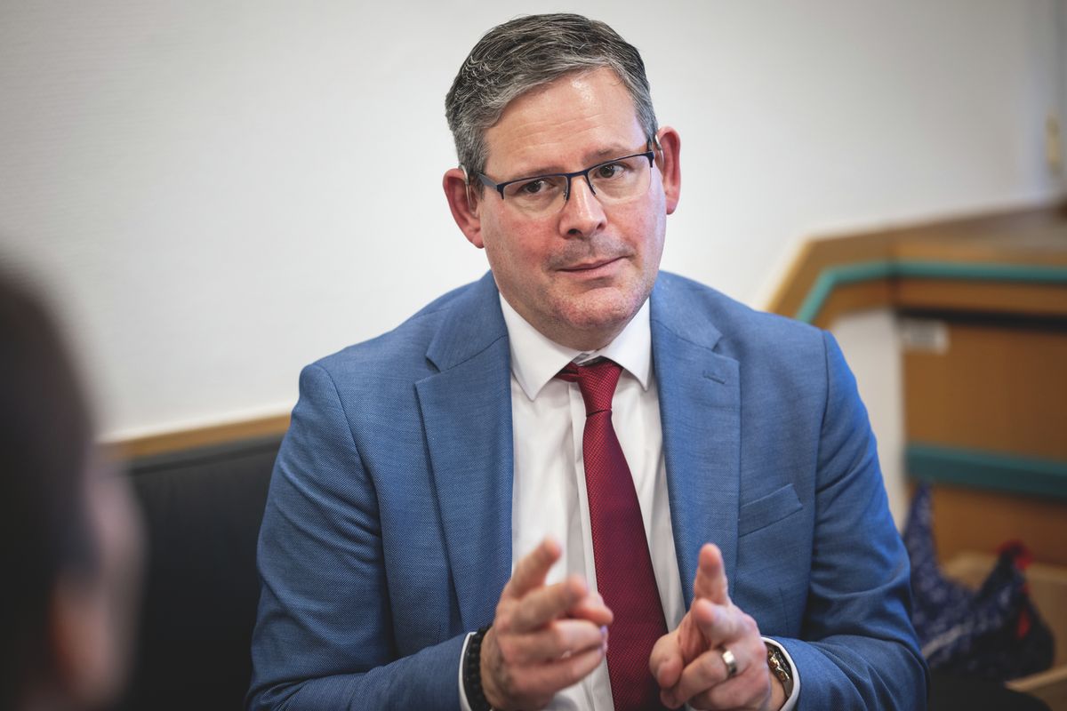 Dr. Kósa Ádám elmondta: 81,9 milliárd forint segíti a megváltozott munkaképességűek foglalkoztatását