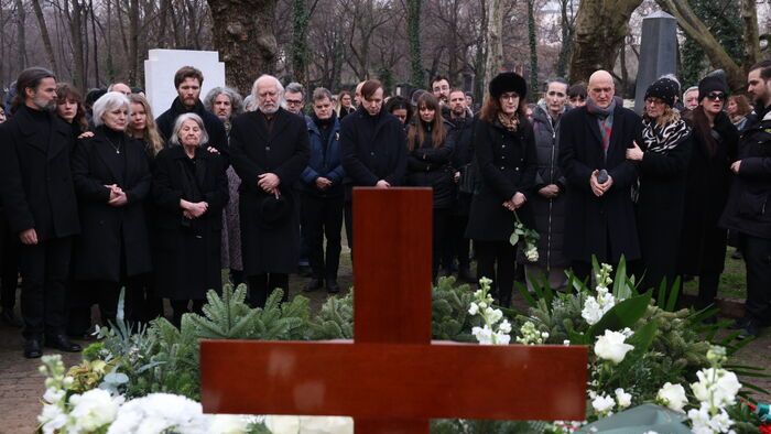 Tarr Béla temetése