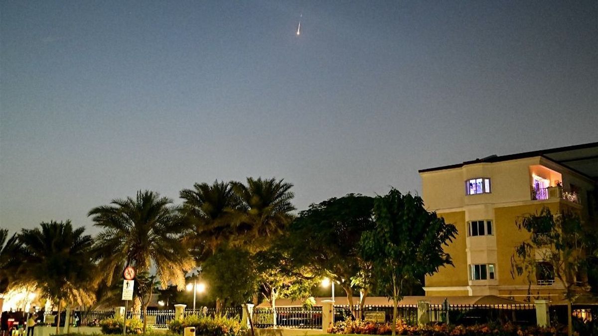 Rakétatámadás után lángba borult egy dubaji luxushotel + videó