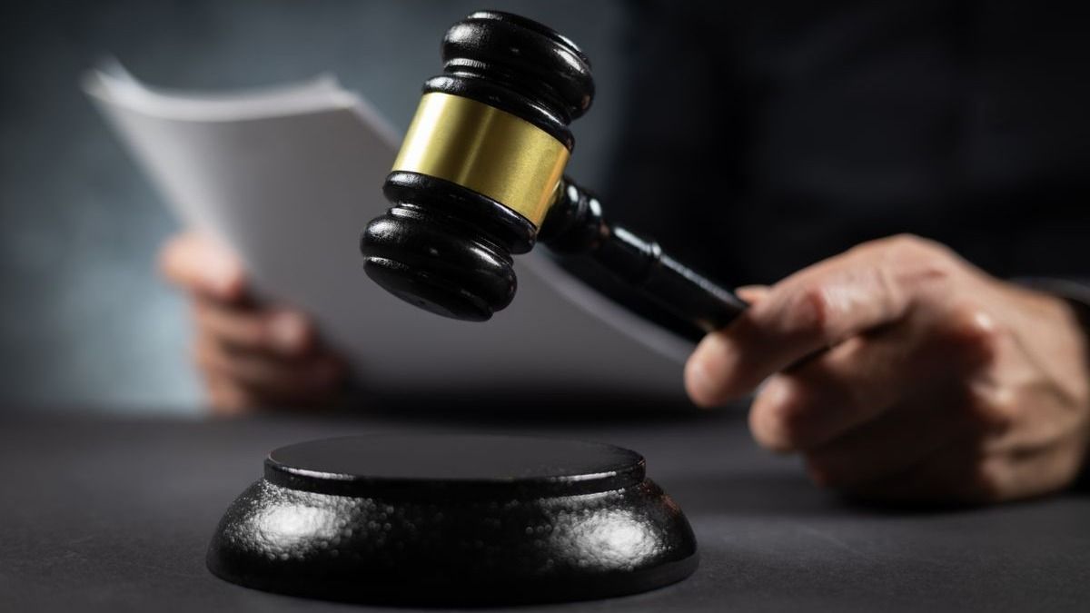 Testvérét agyonszúrta, unokaöccsét halállal fenyegette egy Pest vármegyei férfi