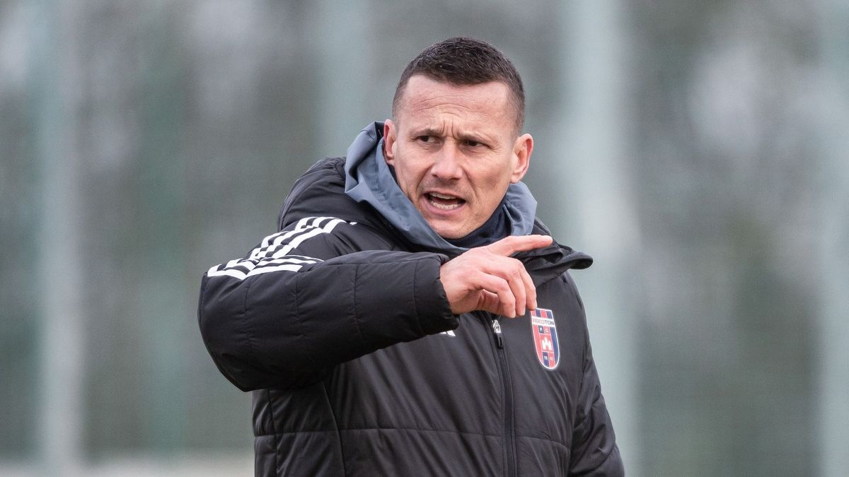 Panaszkodik a Vidi-edző: „Az a játékos lőtte a győztes gólt, akit ki kellett volna állítani”