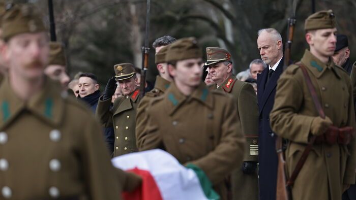 hősi halott magyar katona újratemetési szertartása Fiumei úti sírkert 