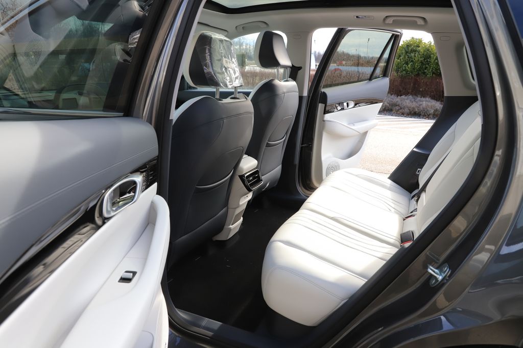 Geely E5 és Starray EM-i bemutató