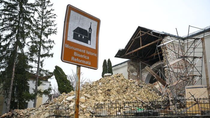 Leomlott a szilágycsehi református templom tornya