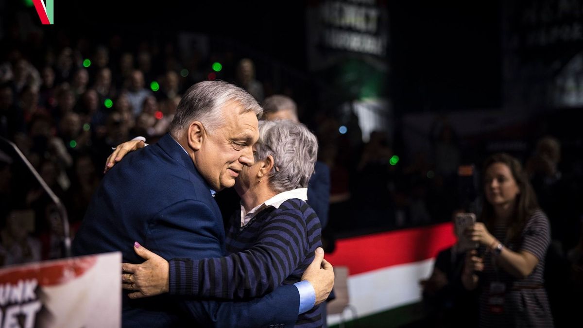Orbán Viktor bejelentette a háborúellenes gyűlés legújabb helyszínét + videó
