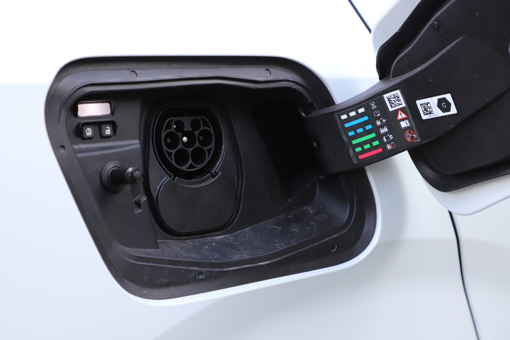 Renault Rafale PHEV teszt