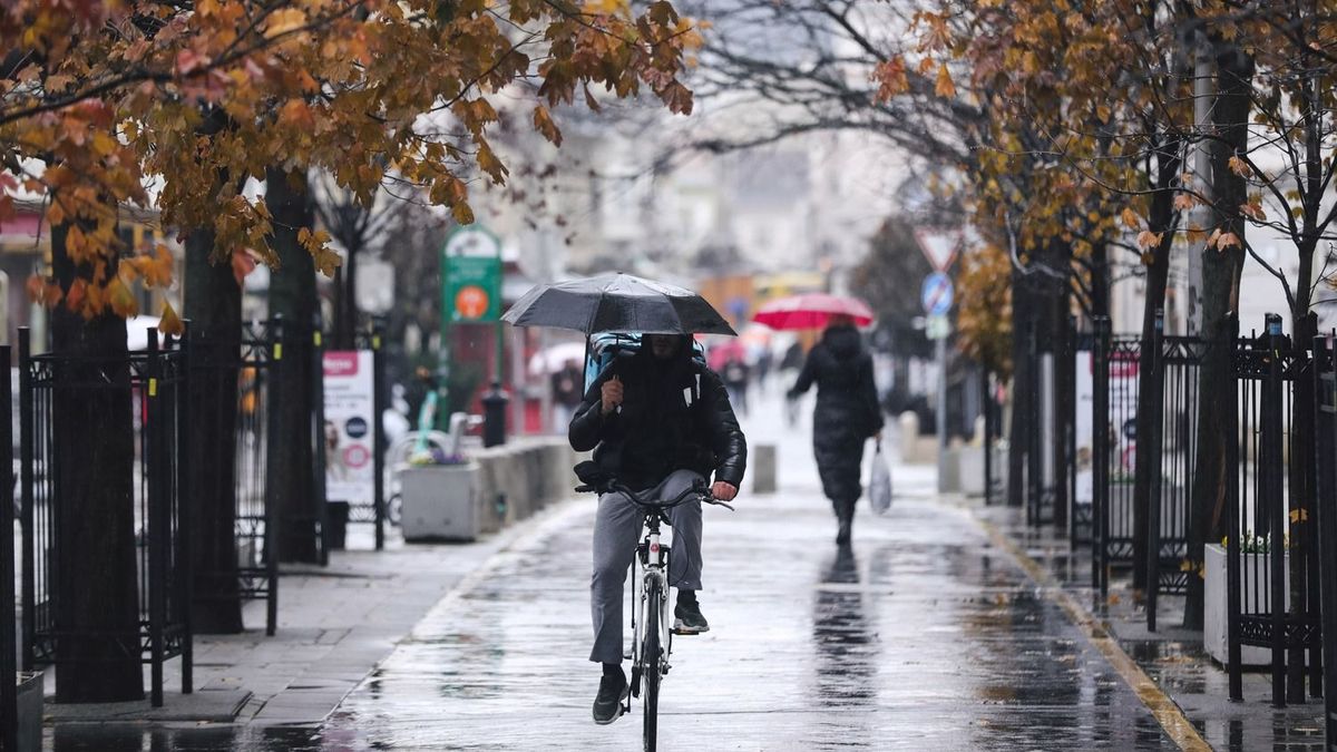20251120 Győr
Esőzés életképek,
Fotó Molcsányi Máté MM
Kisalföld