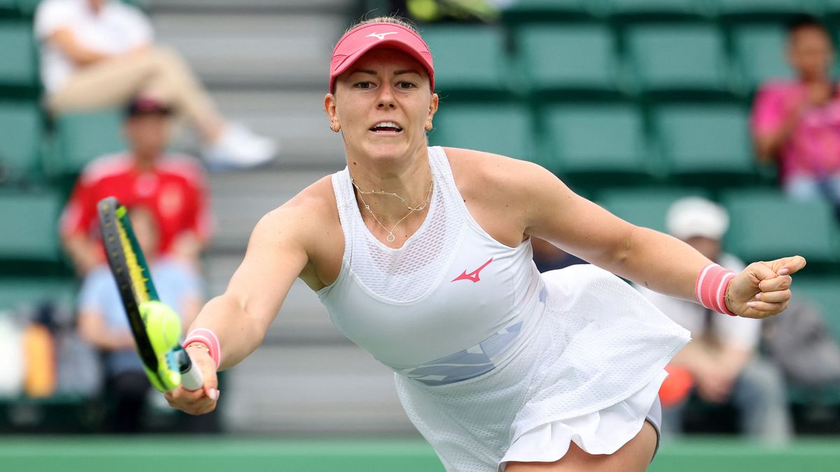 Egészen különleges helyzetbe került a magyar teniszezőnő az éjjel + videó