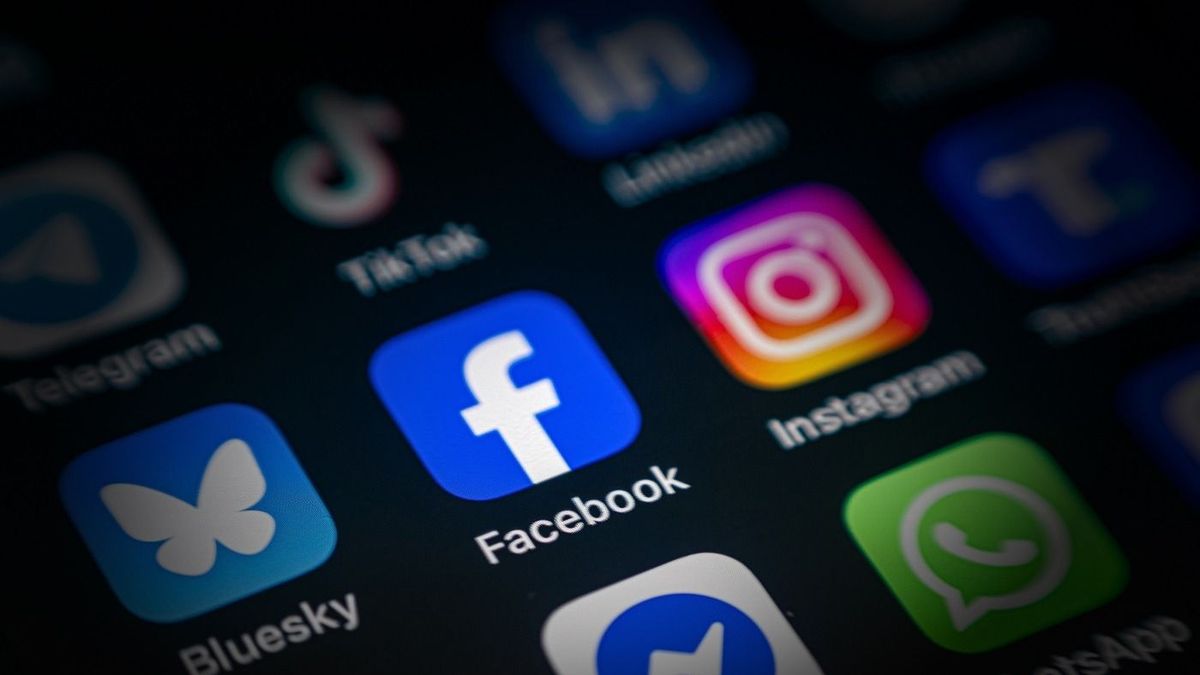 Beszállt a választási kampányba a Facebook