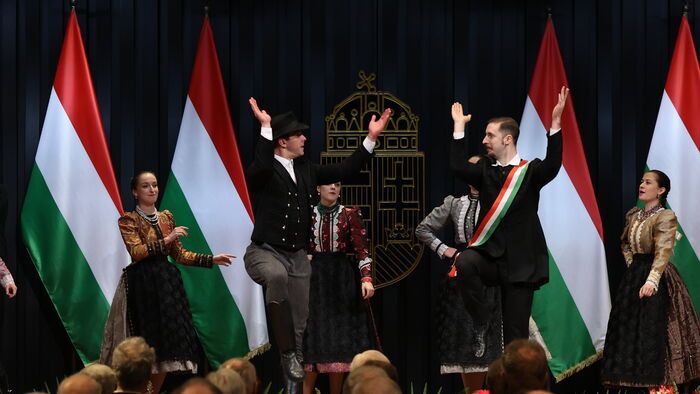 Állami kitüntetéseket adott át Semjén Zsolt a Karmelita kolostorban