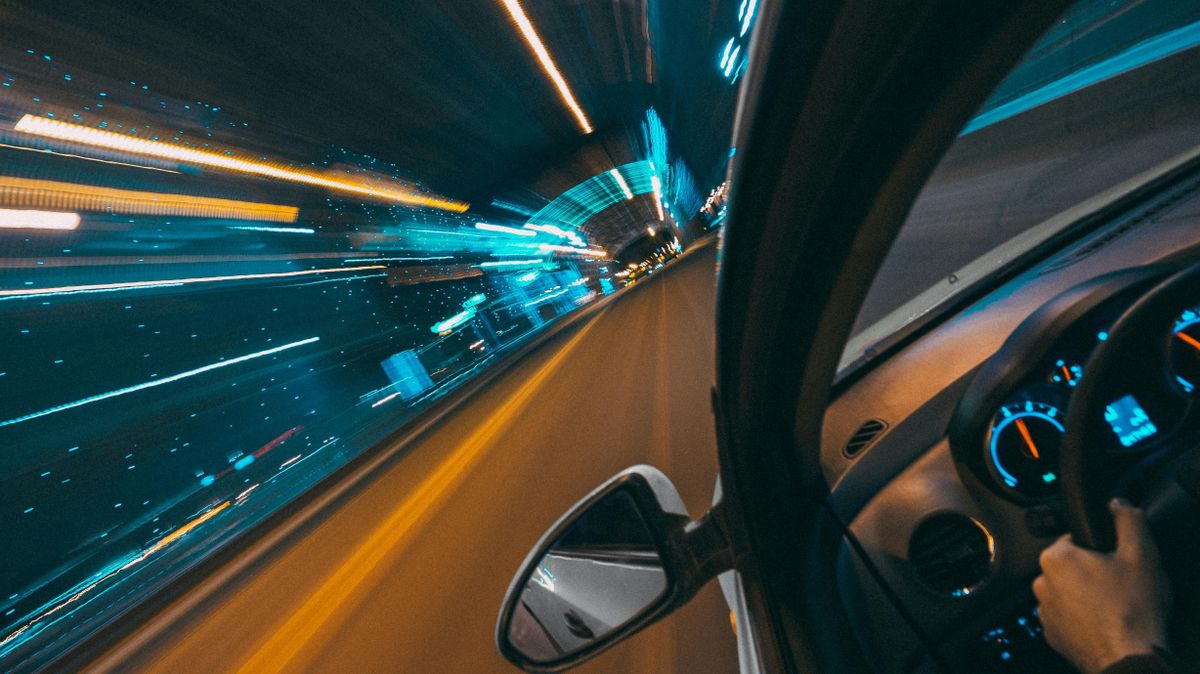 Ő a csúcstartó februárban, de nem kell rá büszkének lennie: 50 helyett 114-et mutatott a kilométeróra