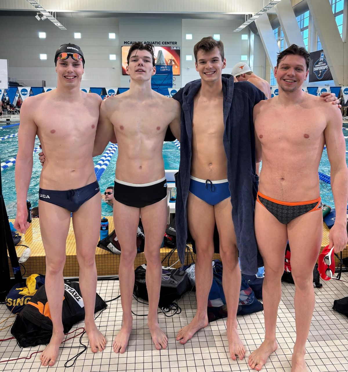 Balról jobbra: Sárkány Zalán (Indiana), Kós Olivér (Northwestern), Kós Hubert (Texas) és Török Dominik Márk (Wisconsin) is ott van az amerikai egyetemi úszódöntőn