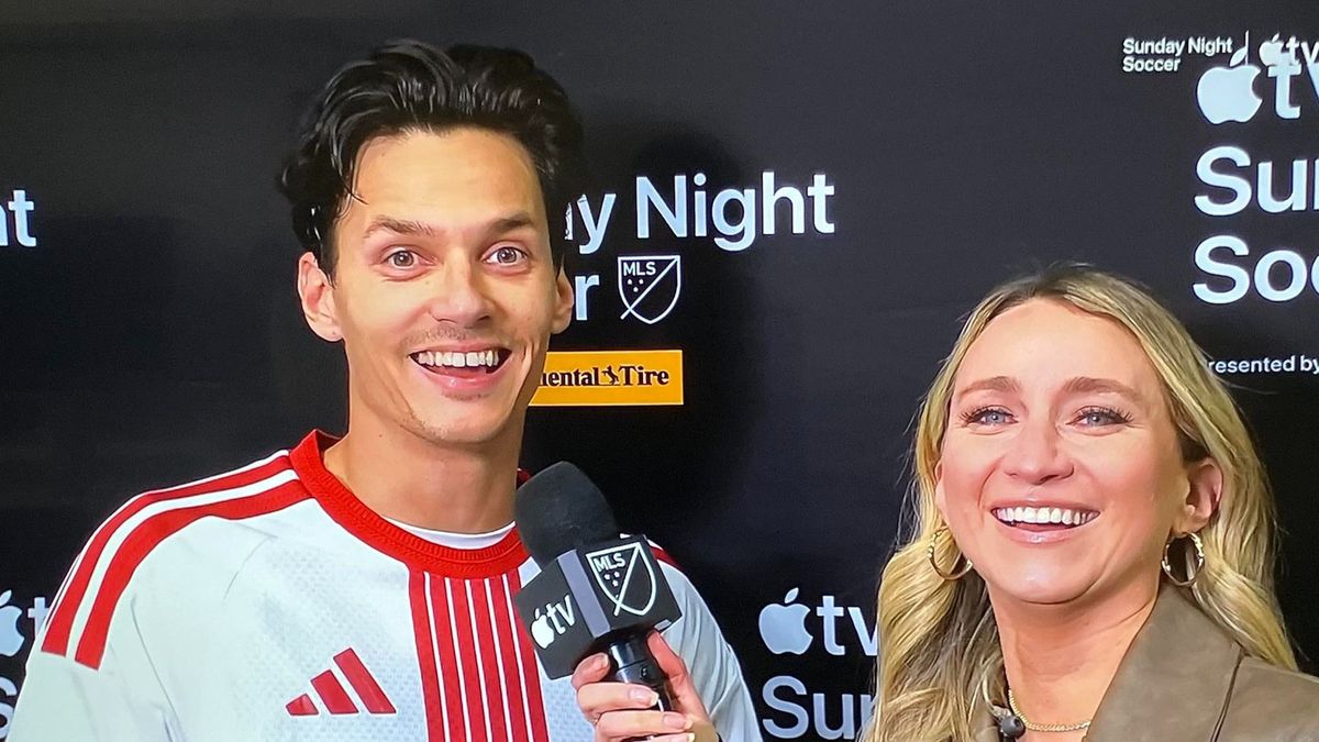 Az amerikai riporternő váratlanul magyarul szólalt meg az Egyesült Államokban