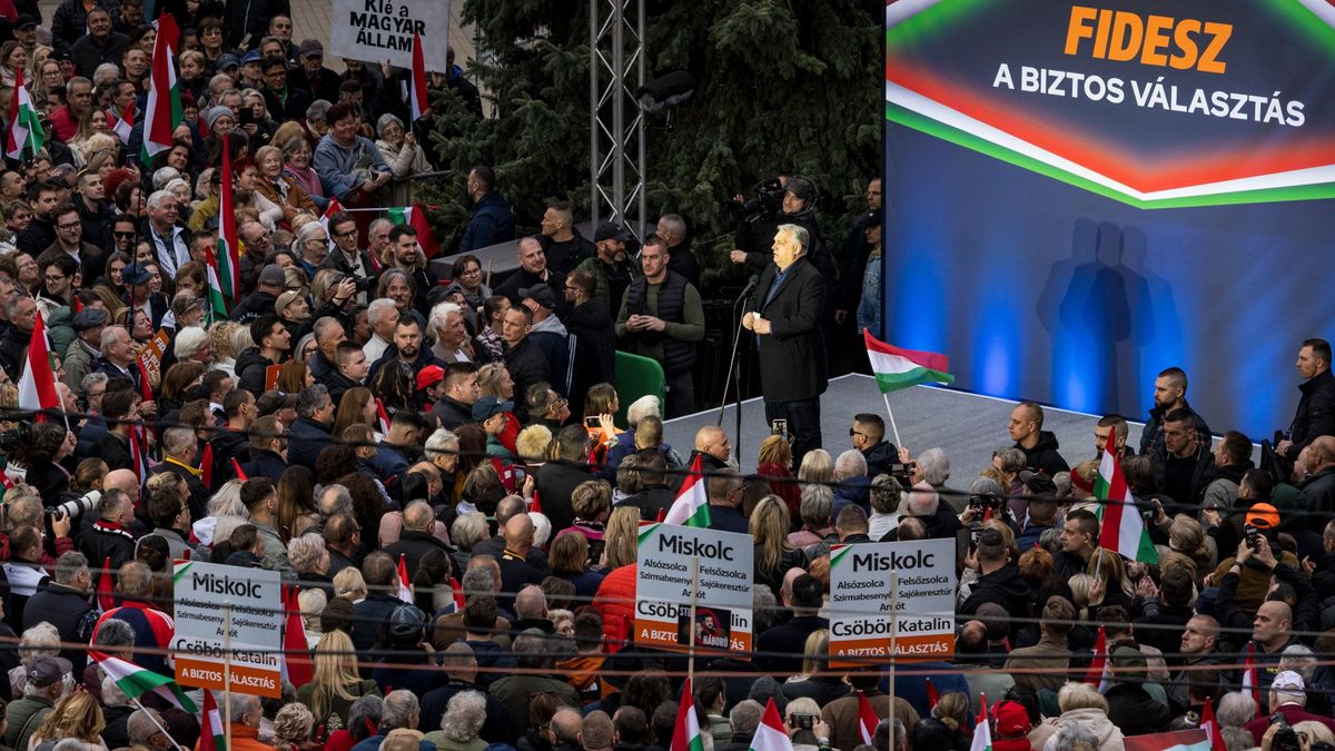 A Tisza már láthatóan küszködik a mozgósítással, míg a Fidesz elképesztő lendületben van