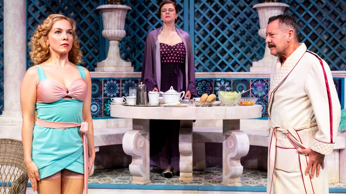 Színház a csillagos ég alatt: újranyit a Thália Nyárikert