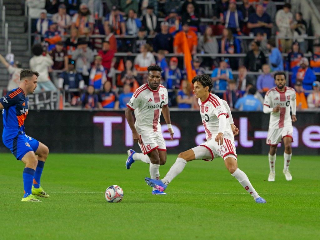 Sallói Dániel győztes gólt szerzett az Egyesült Államokban, ami után az amerikai riporternő magyarul szólt hozzá