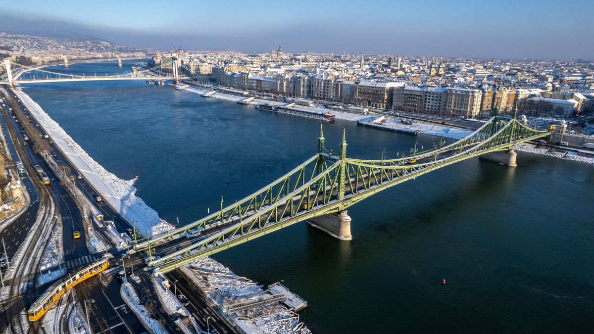 Forgalomkorlátozások lesznek a nemzeti ünnepen, mutatjuk a helyszíneket és az időpontokat