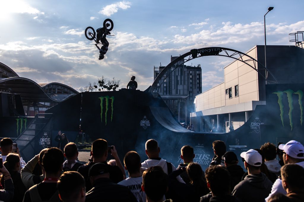 Autó, motor és Tuning Show AMTS