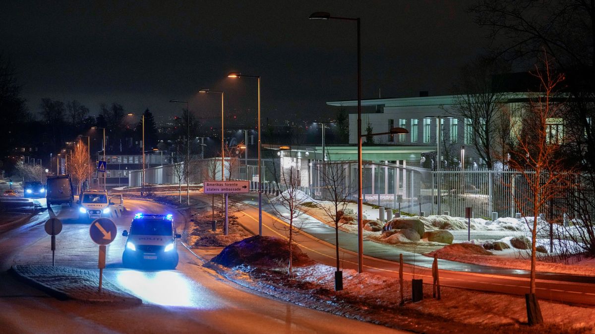 Őrizetbe vettek három gyanúsítottat az Egyesült Államok oslói nagykövetségénél elkövetett robbantás ügyében