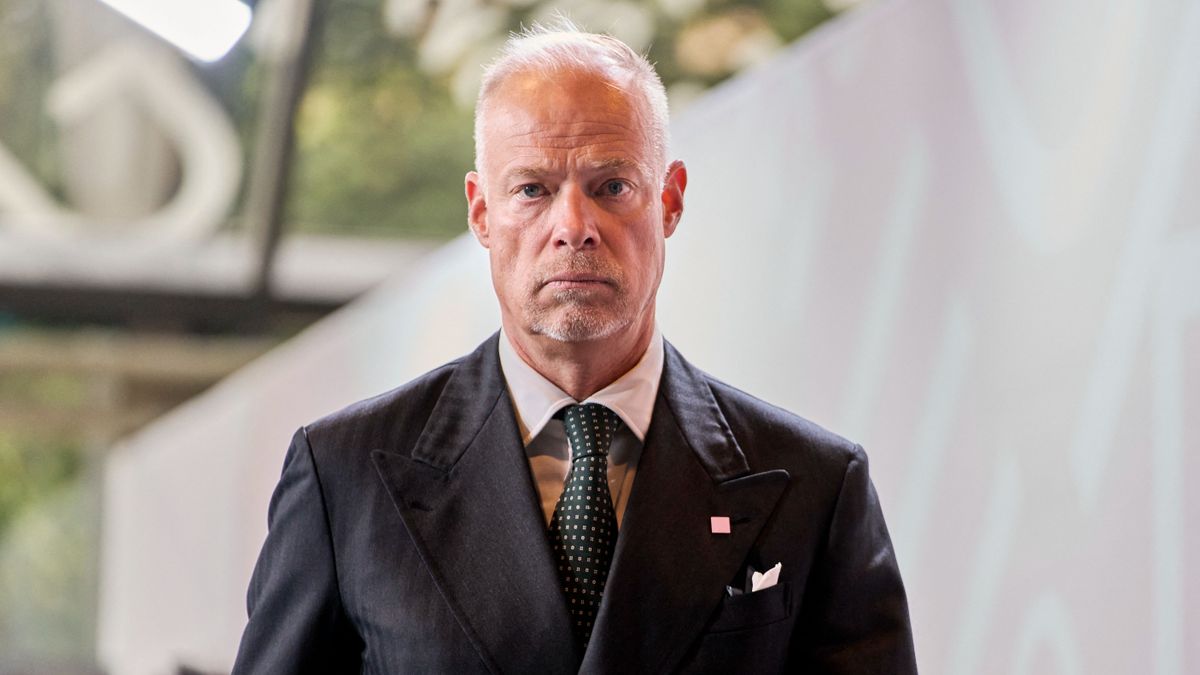 Lángol a Közel-Kelet, forródróton a magyar honvédelmi miniszter