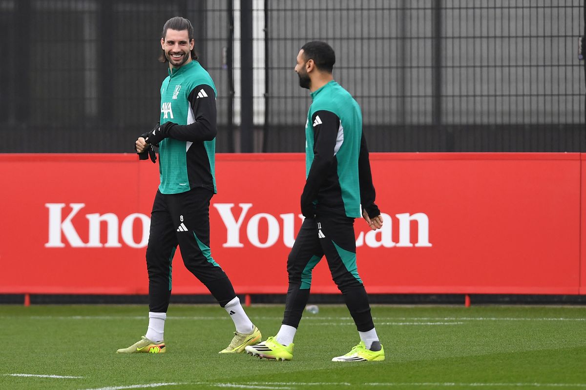 Szoboszlai Dominik és Mohamed Szalah is tagja a Liverpool kezdőcsapatának a Galatasaray elleni BL-meccsen, akárcsak Kerkez Milos, Sallai Roland a cserepadon