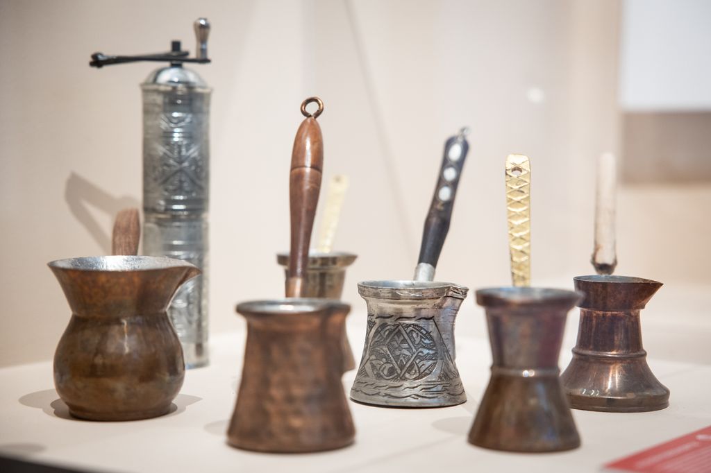 Fő a kávé kiállítás megnyitója