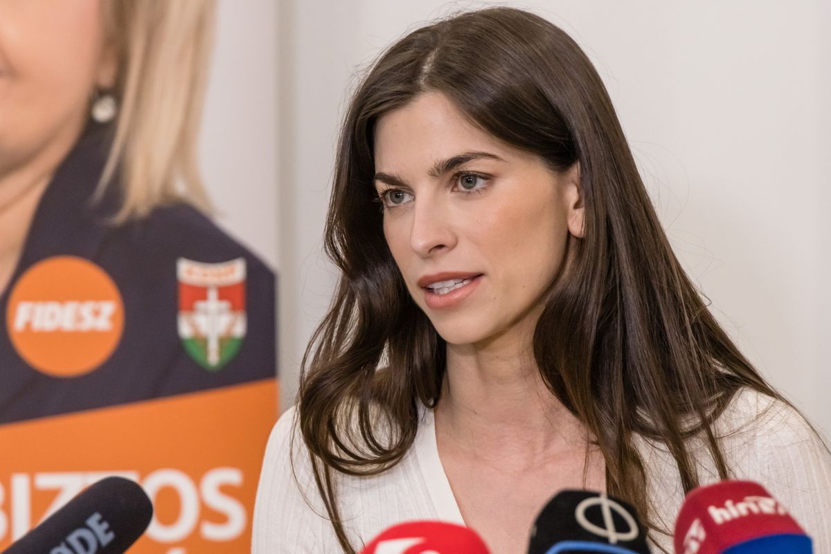 Szentkirályi Alexandra: J.D. Vance alelnök gépe már elérte a kontinenst, kezdetét veszi a Magyar–Amerikai Barátság Napja (Fotó: Katona Tibor / MTI Fotószerkesztõség)