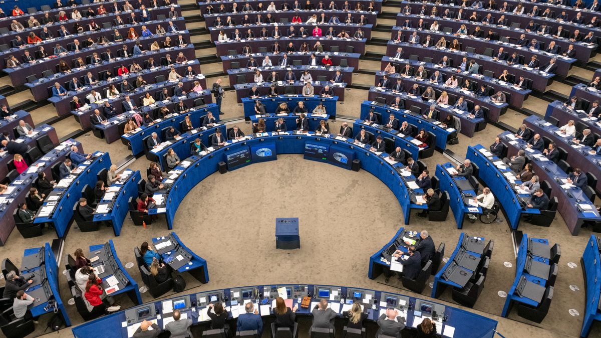 A baloldal és az EPP egy nem EU-s ország, Ukrajna oldalára álltak