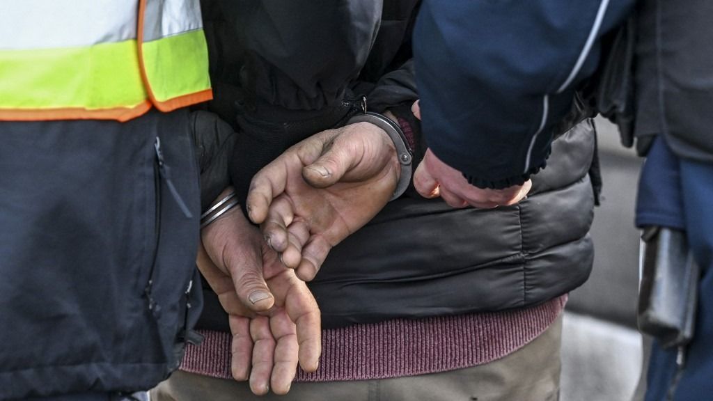 Ukrán állampolgárok ellen folytat büntetőeljárást A Nemzeti Adó- és Vámhivatal pénzmosás bűncselekmény gyanújával 