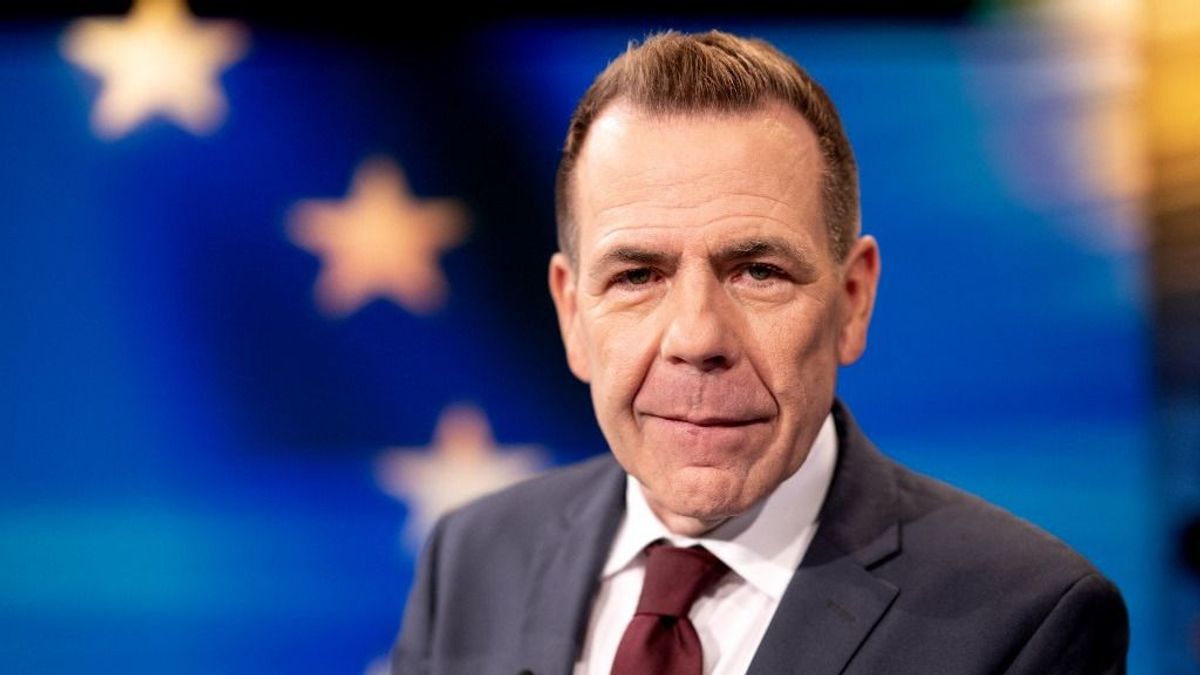 Hihetetlennek nevezte Zelenszkij fenyegetését az Osztrák Szabadságpárt főtitkára + videó