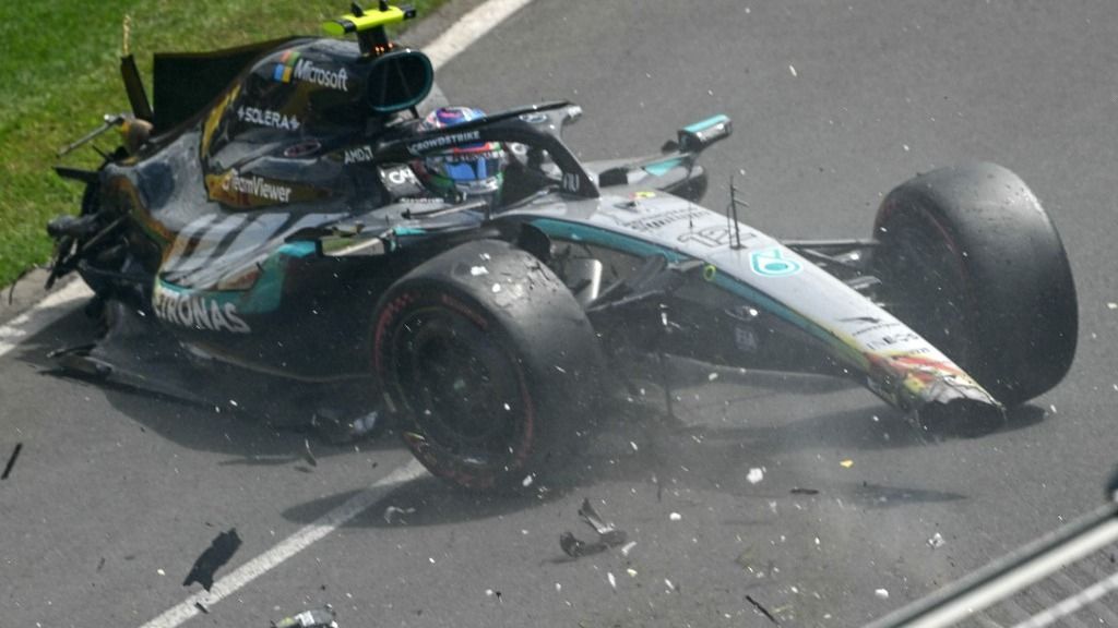 Andrea Kimi Antonelli autóját a Mercedes szerelői menetre kész állapotba hozták a Forma–1-es Ausztrál Nagydíj időmérő edzésére