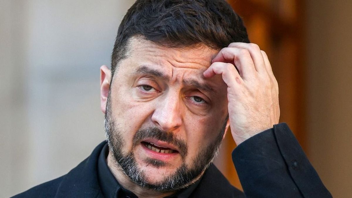 Zelenszkij pártja szétesik: negyven képviselő a távozását fontolgatja