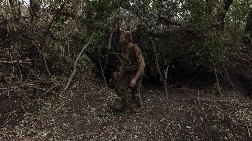 A szolgálati helyéről elszökő ukrán katona a felszerelését is maga mögött hagyta