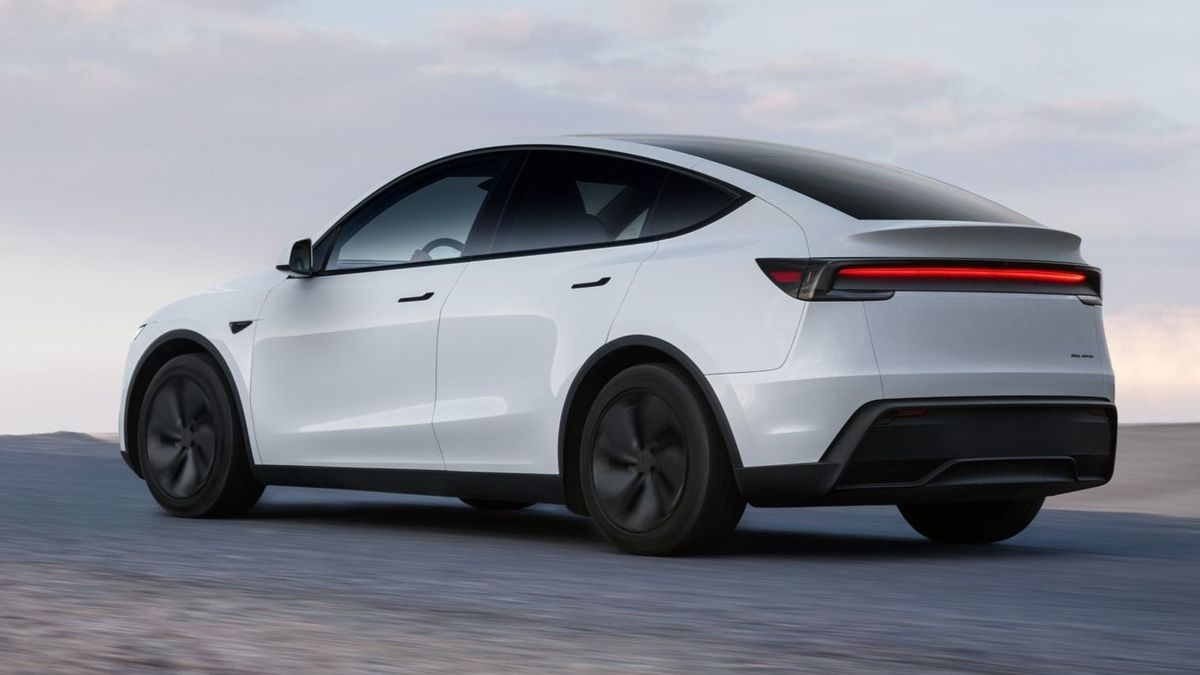 Már itthon is rendelhető hétülésesként a frissített Tesla Model Y