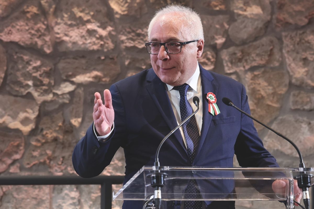 Mikszáth Kálmán-díj Néző László