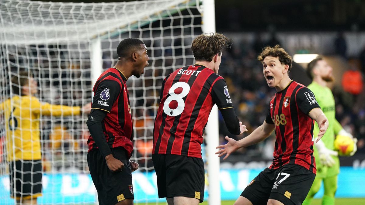 Tóth Alex alighogy belépett a Premier League-be, óriási összeg került a nevéhez